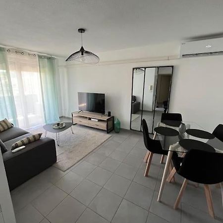 リュネルJoli Appt 45 M2 Avec Terrasseアパートメント エクステリア 写真